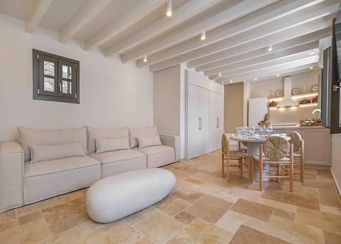 Casa Alizeta Tatil Evi Chalki Town